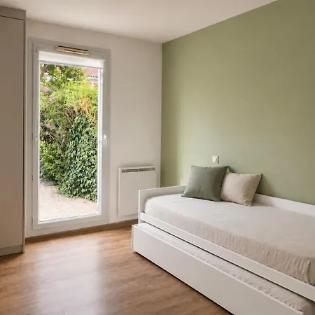 Apartament Luxury - Private Garden And Pool *